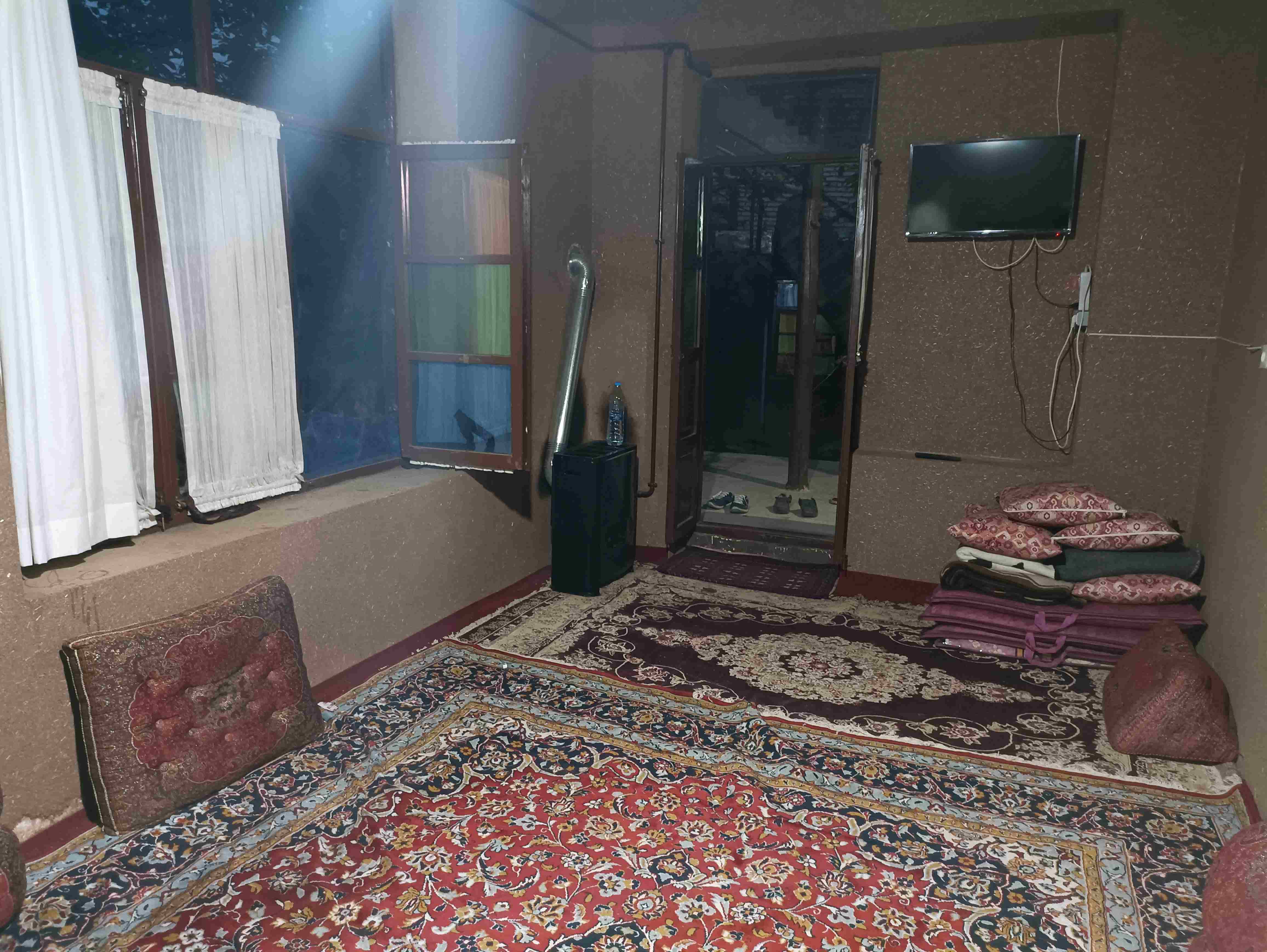 تصویر بومگردی شکوفه گیلاس