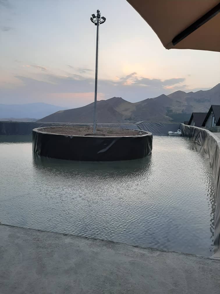 تصویر قوی سفید اوان