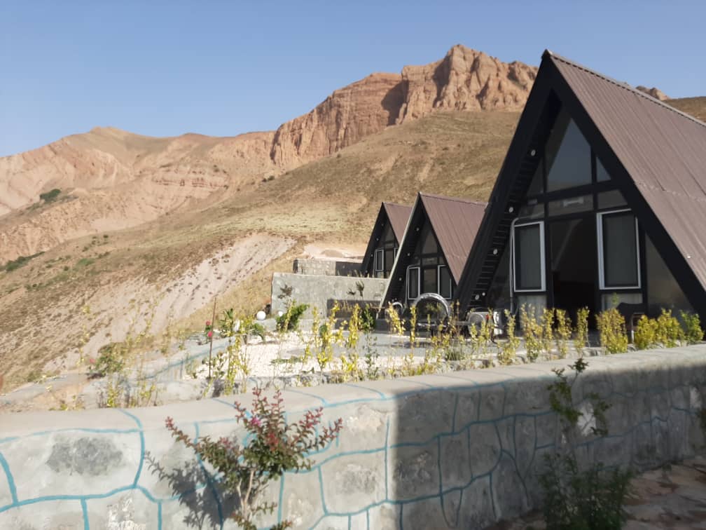 تصویر قوی سفید اوان