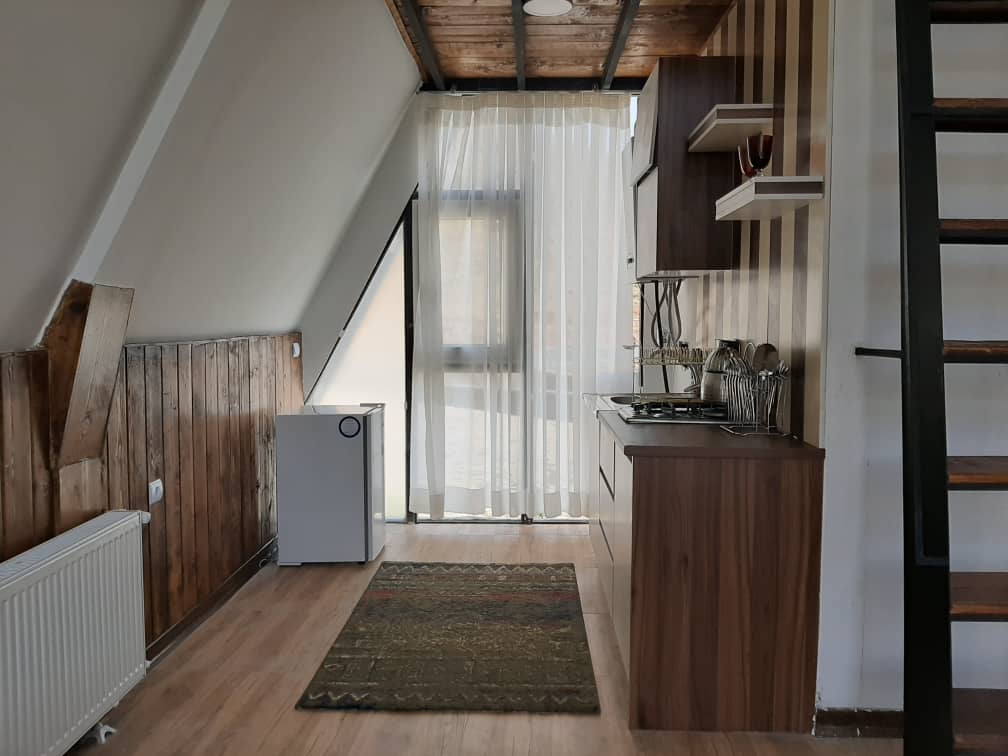 تصویر قوی سفید اوان