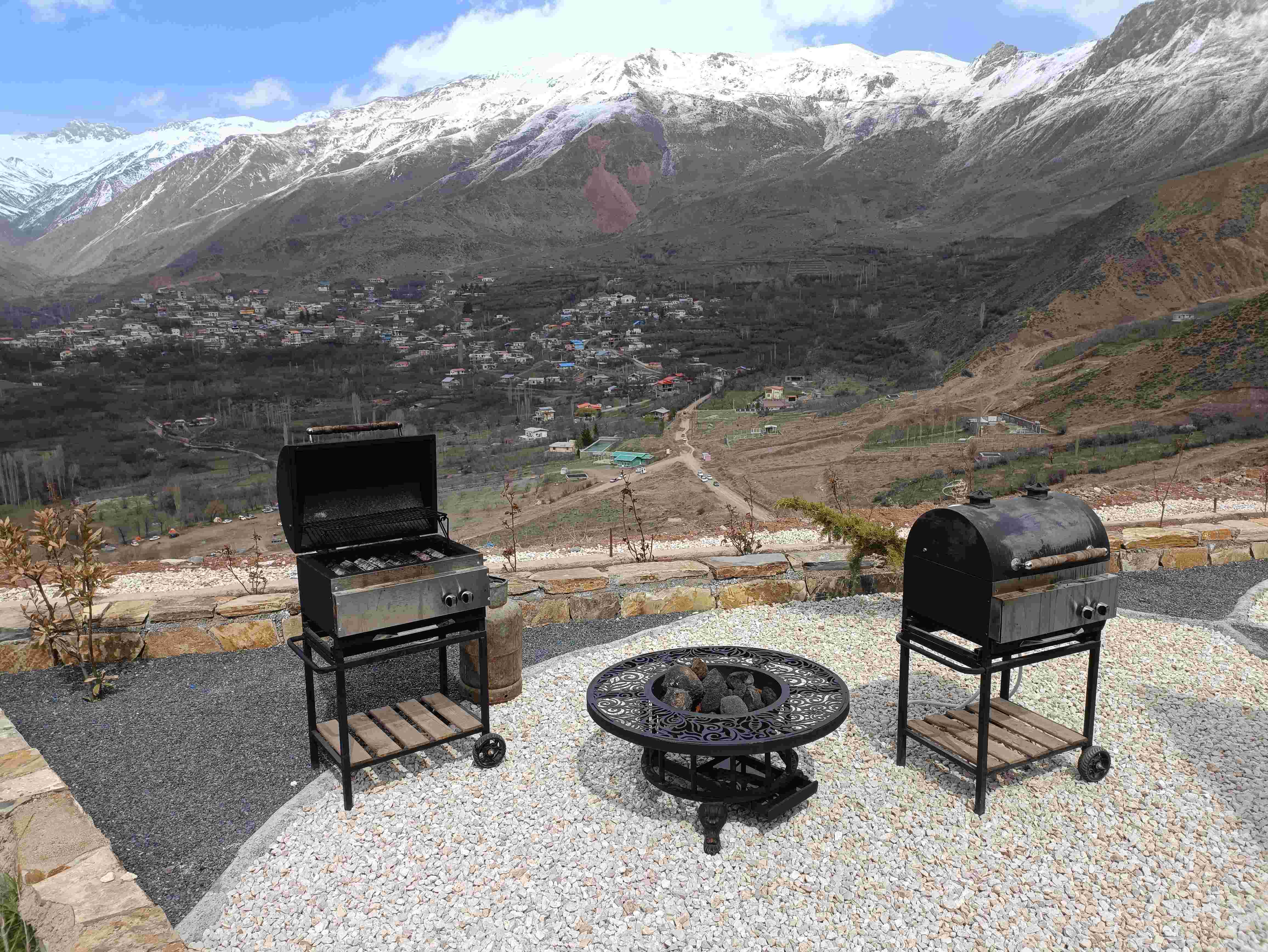 تصویر قوی سفید اوان