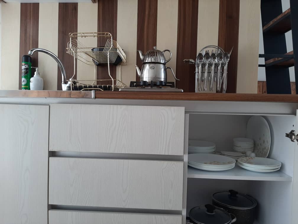 تصویر قوی سفید اوان