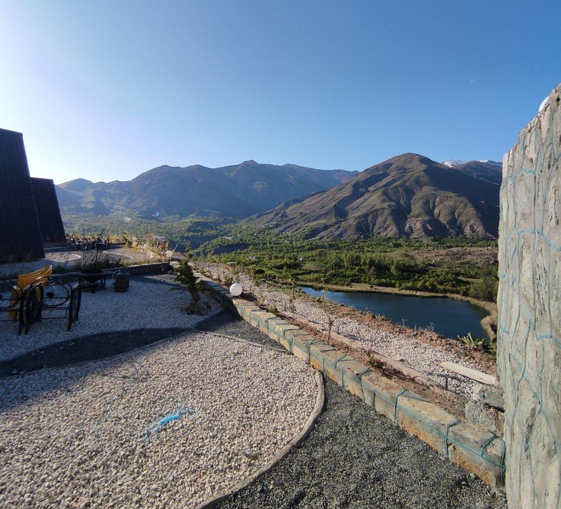 تصویر قوی سفید اوان