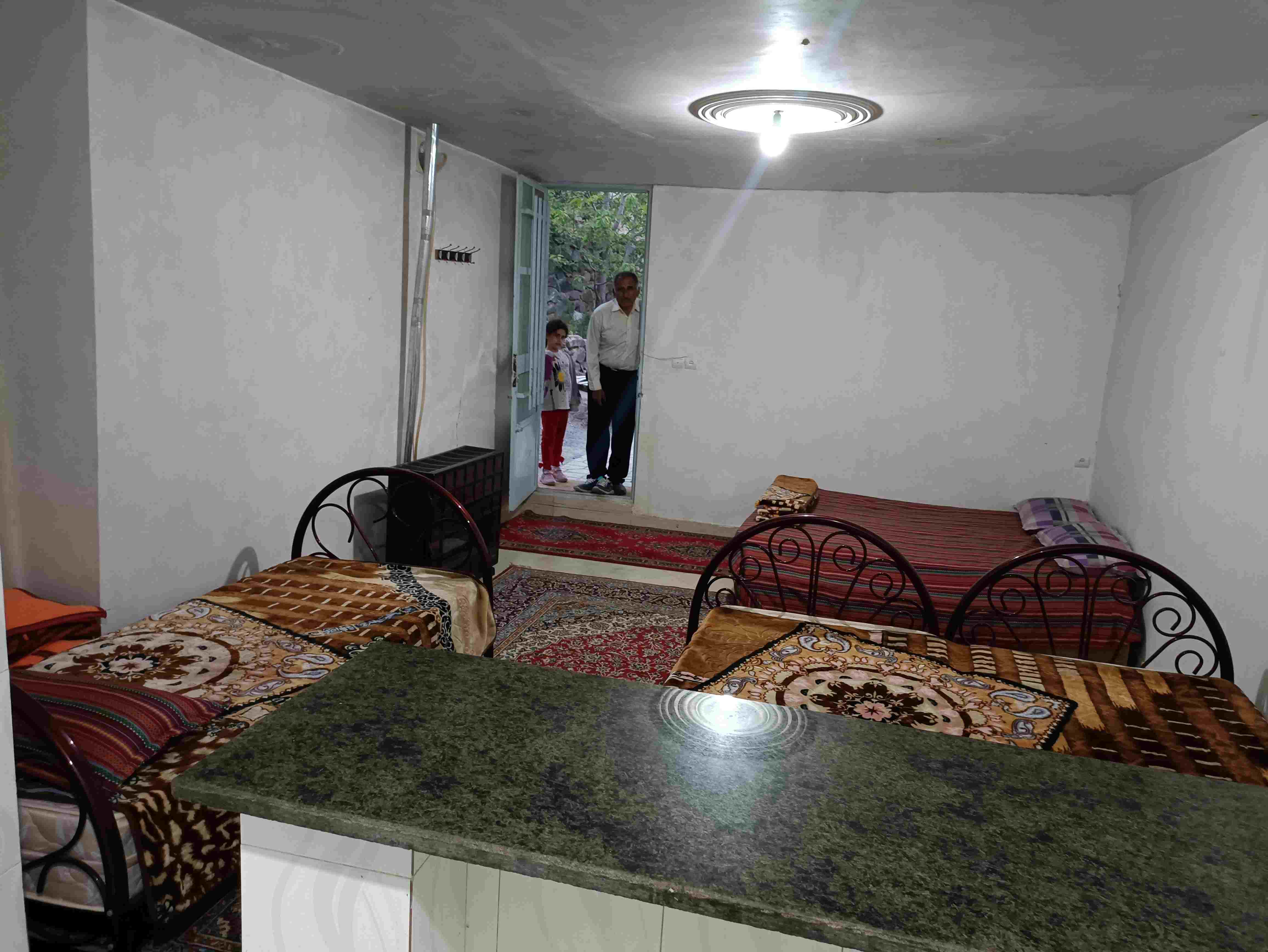 تصویر باغ گلستان