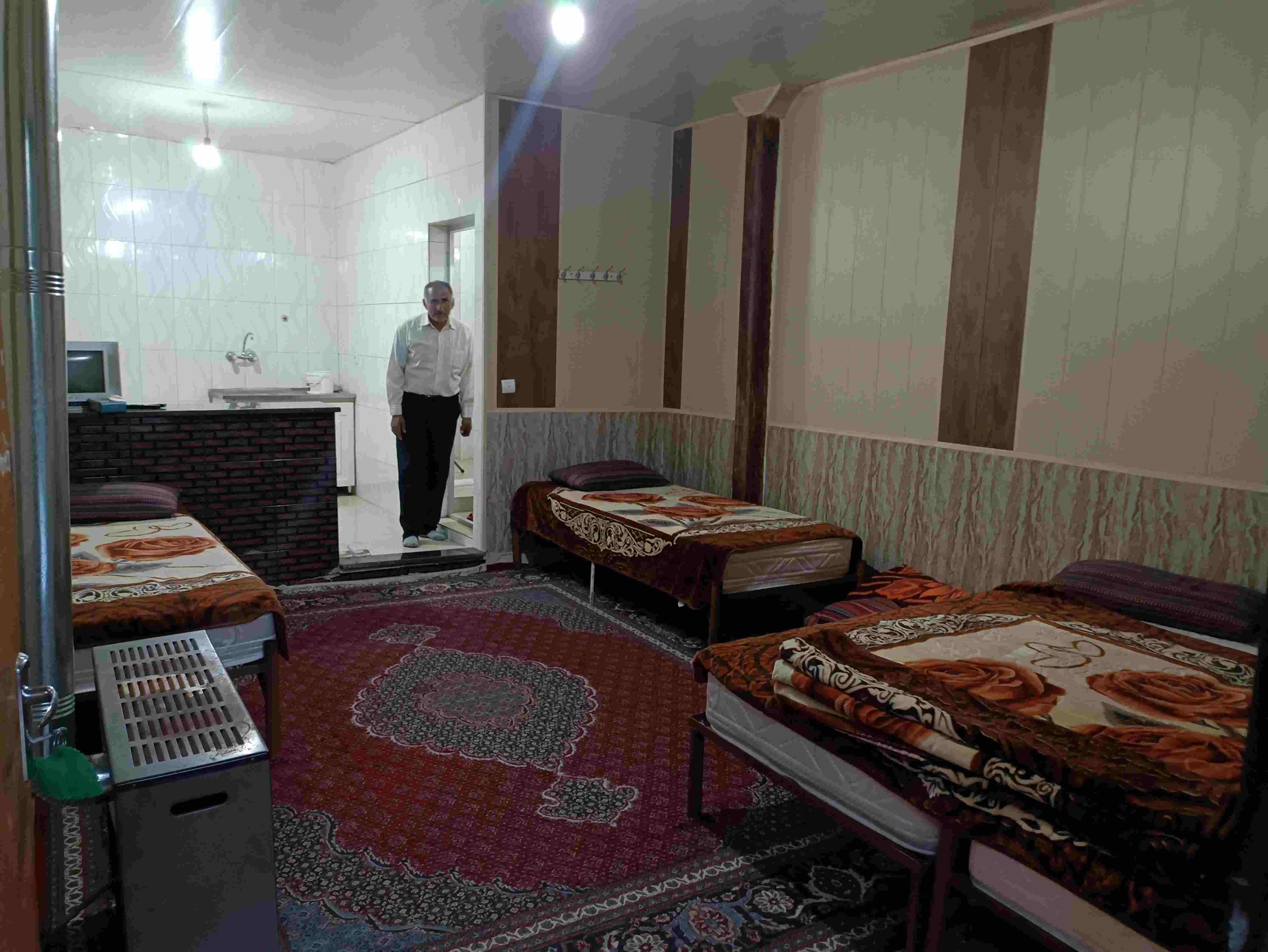 تصویر باغ گلستان