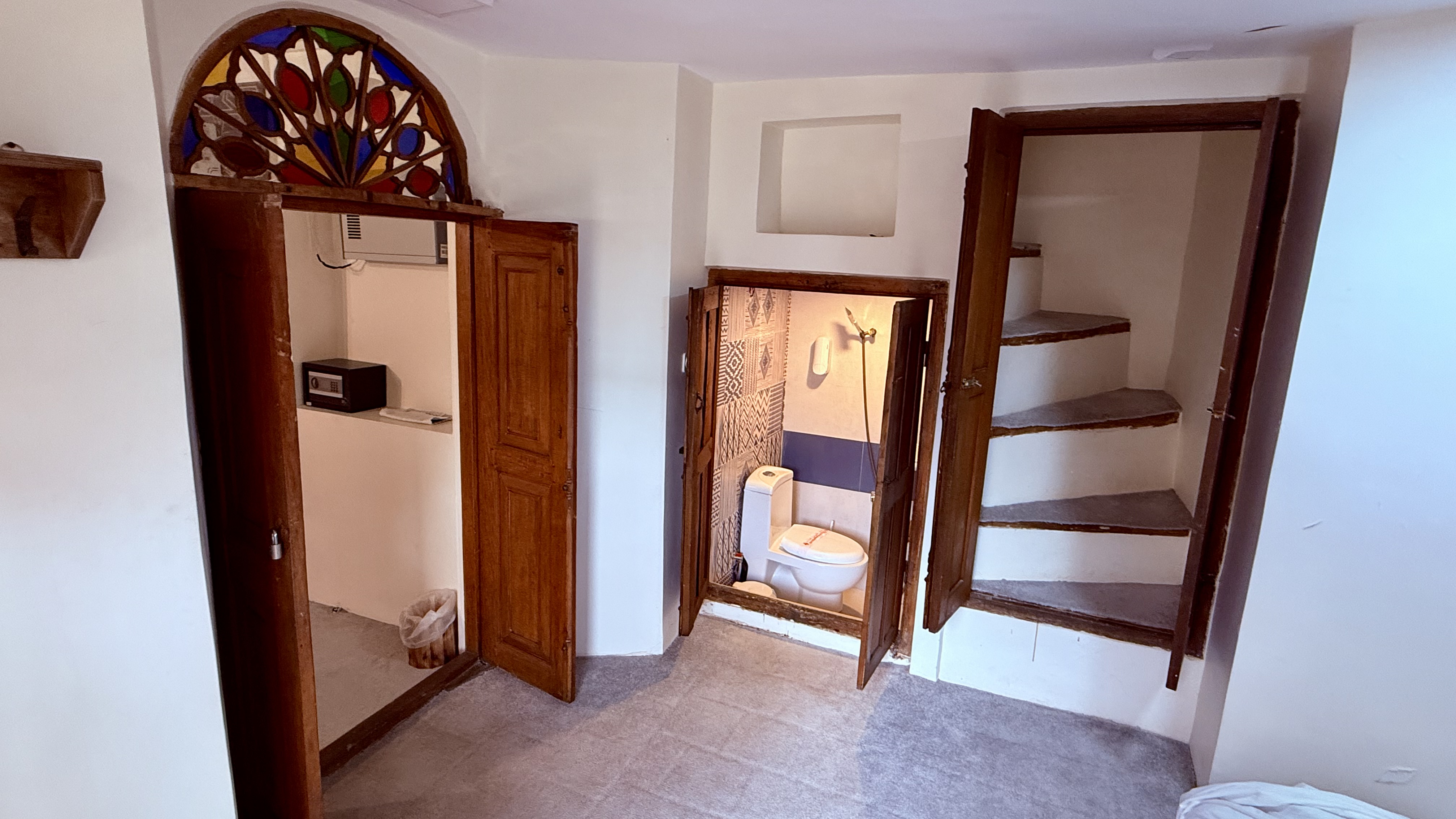 تصویر هتل عمارت بهروزی، اتاق پنج تخته علامه قزوینی